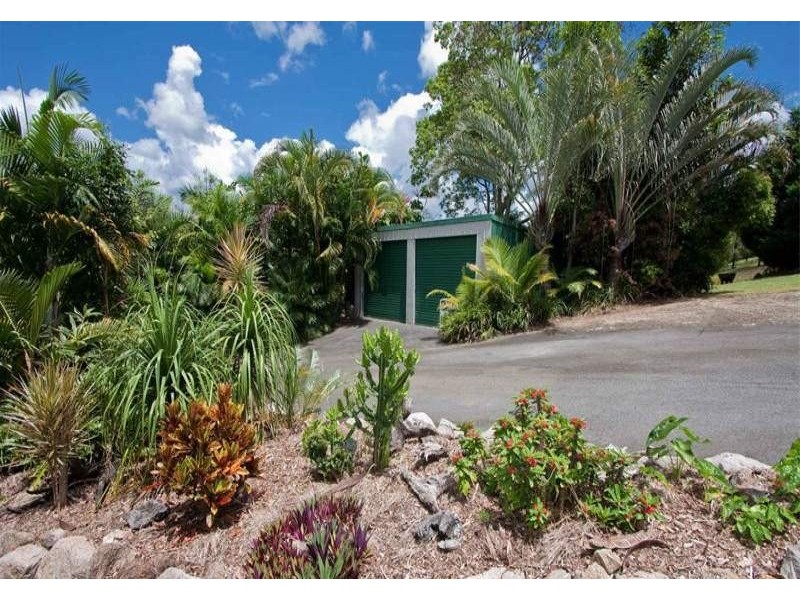 73 Greggs, Samford QLD 4520