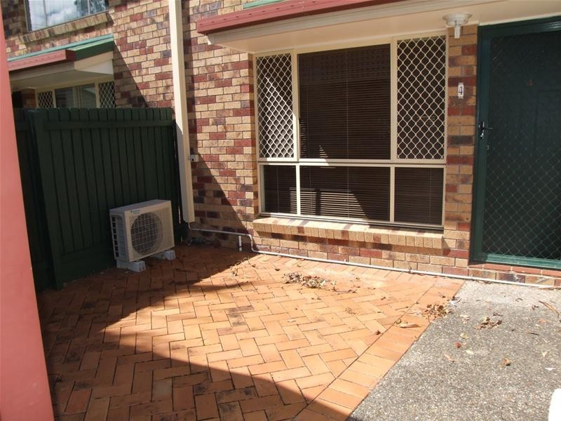 4/33 Holland Crescent, Capalaba QLD 4157
