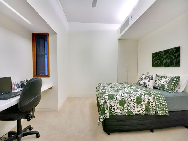 48 Dorchester Street, South Brisbane QLD 4101