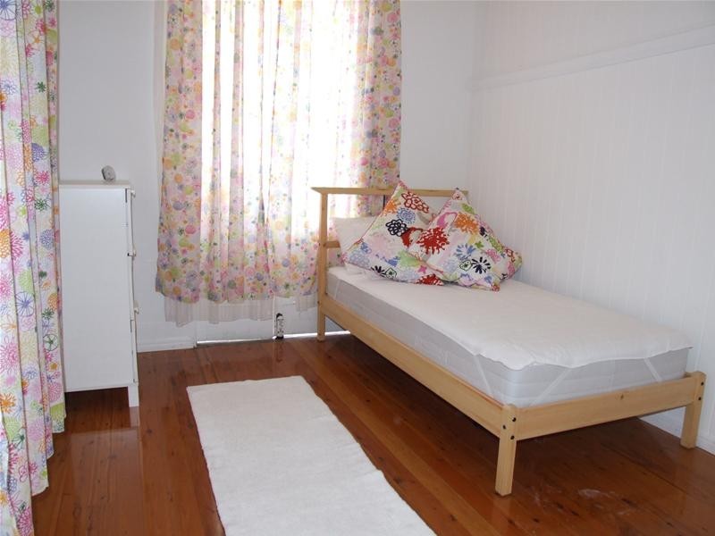 25 Fern Street, Woolloongabba QLD 4102
