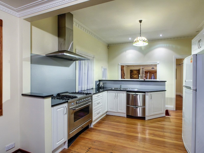 167 Chatsworth Road, Coorparoo QLD 4151