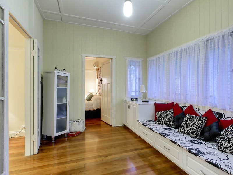 167 Chatsworth Road, Coorparoo QLD 4151