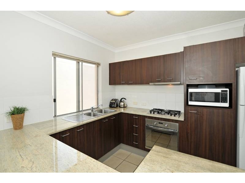 2/82 Berwick St, Fortitude Valley QLD 4006