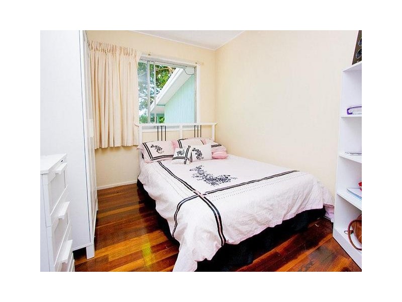 46 Almeida Street, Indooroopilly QLD 4068