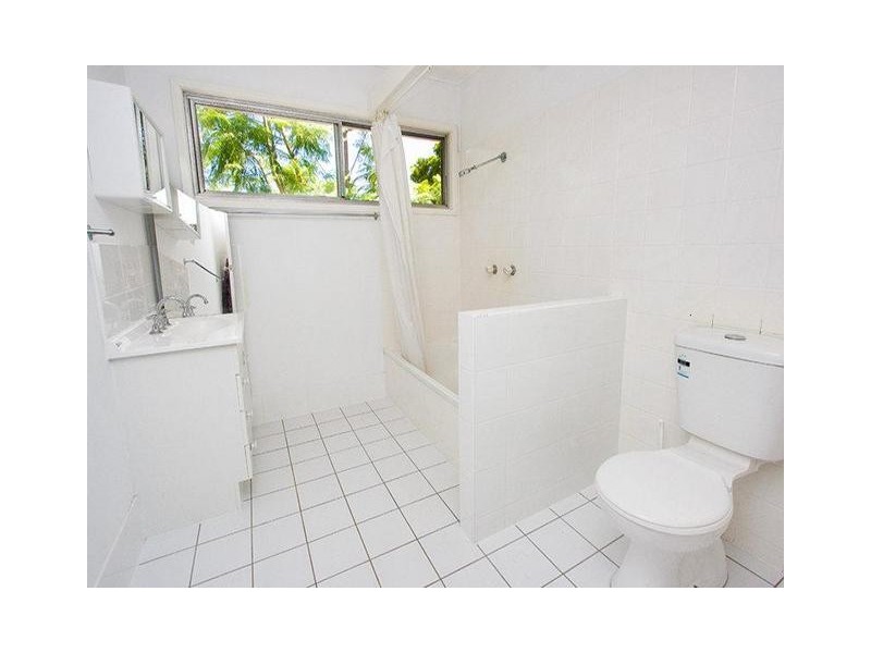 46 Almeida Street, Indooroopilly QLD 4068