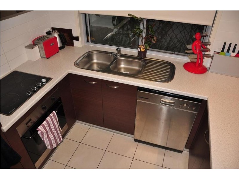 2/18 Little Jenner St, Nundah QLD 4012