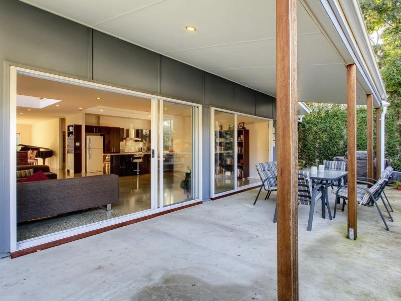 12 Esmonde Place, Coorparoo QLD 4151