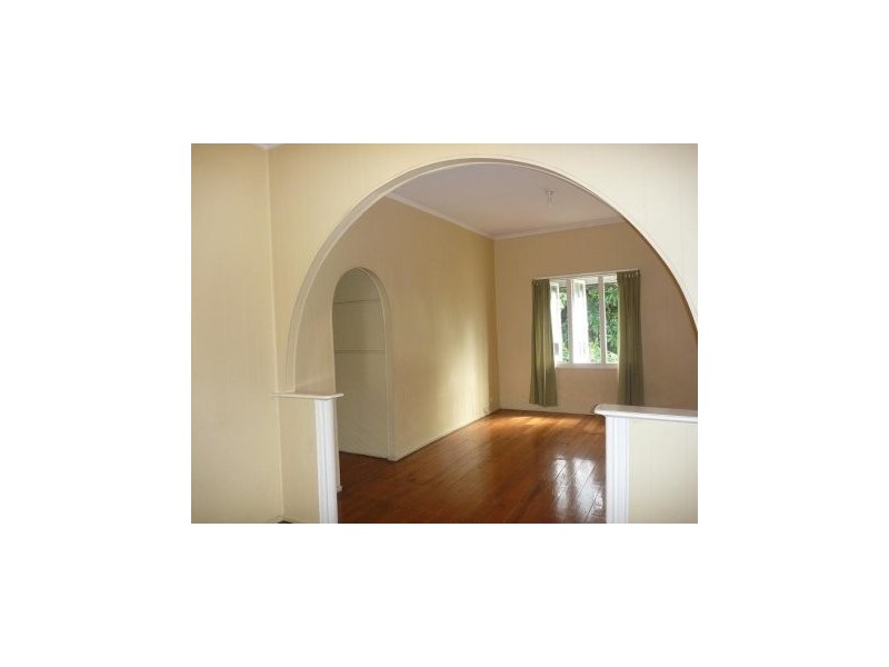 105 Wellington Rd, East Brisbane QLD 4169