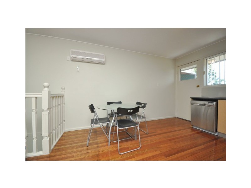 4/27 Denman St, Greenslopes QLD 4120