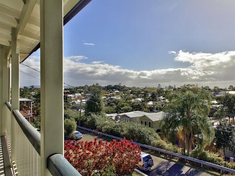 27 Oxley Drive, Holland Park QLD 4121