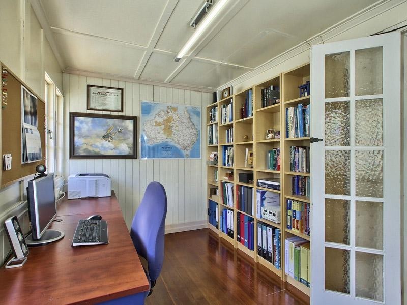 27 Oxley Drive, Holland Park QLD 4121