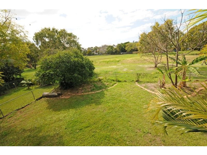 23 Burke St, Coorparoo QLD 4151