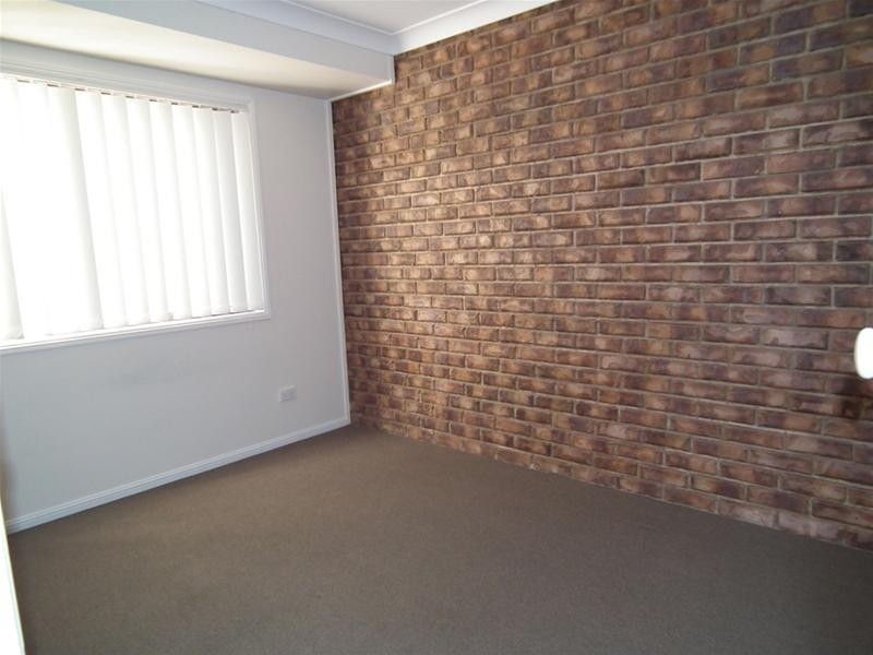 1/11 Emsworth Street, Wynnum QLD 4178