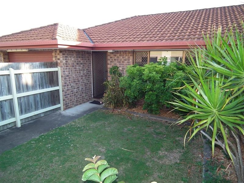1/11 Emsworth Street, Wynnum QLD 4178