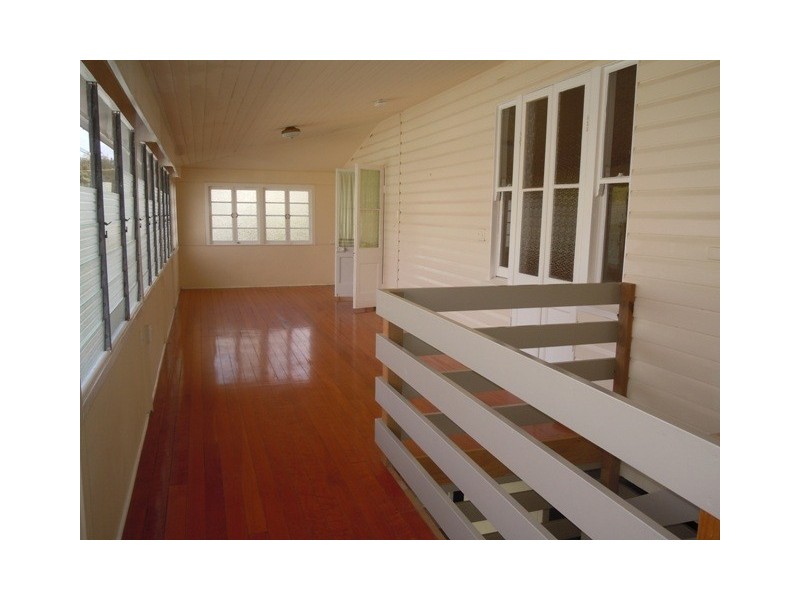 8 Pioneer St, Toowong QLD 4066