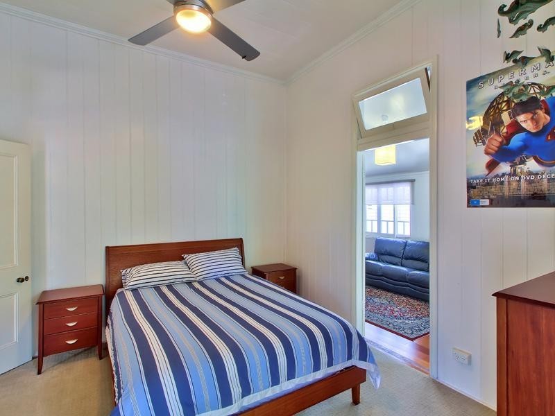 25 Laurel Street, Highgate Hill QLD 4101