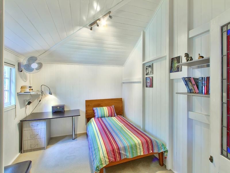 25 Laurel Street, Highgate Hill QLD 4101