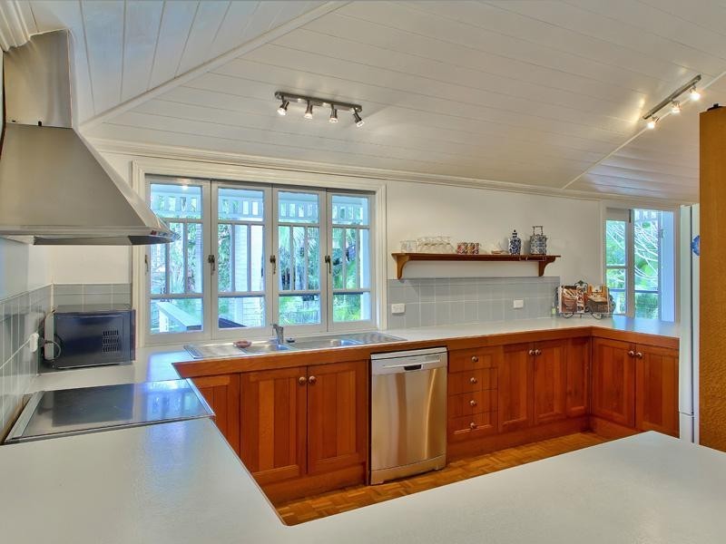 25 Laurel Street, Highgate Hill QLD 4101