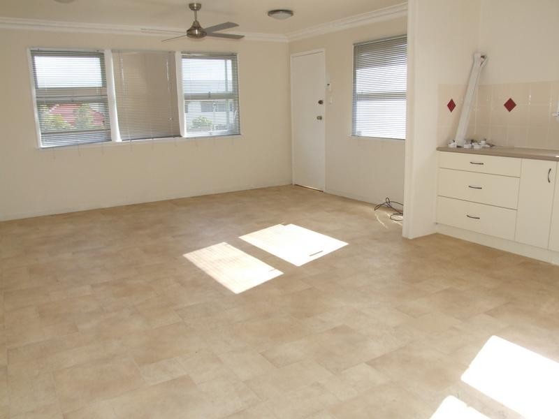 69 Rosedale ST, Coopers Plains QLD 4108