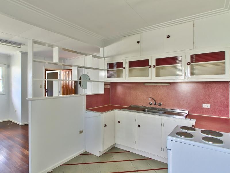 19 Baynes Street, Highgate Hill QLD 4101