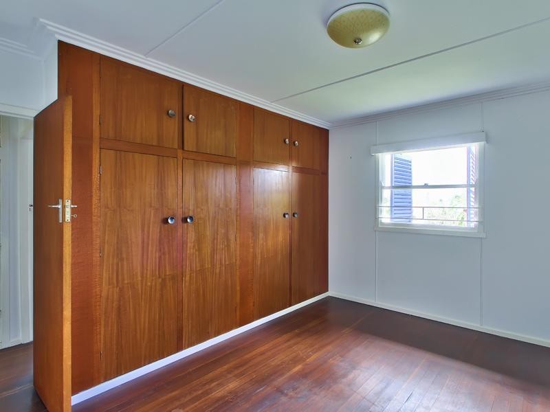 19 Baynes Street, Highgate Hill QLD 4101