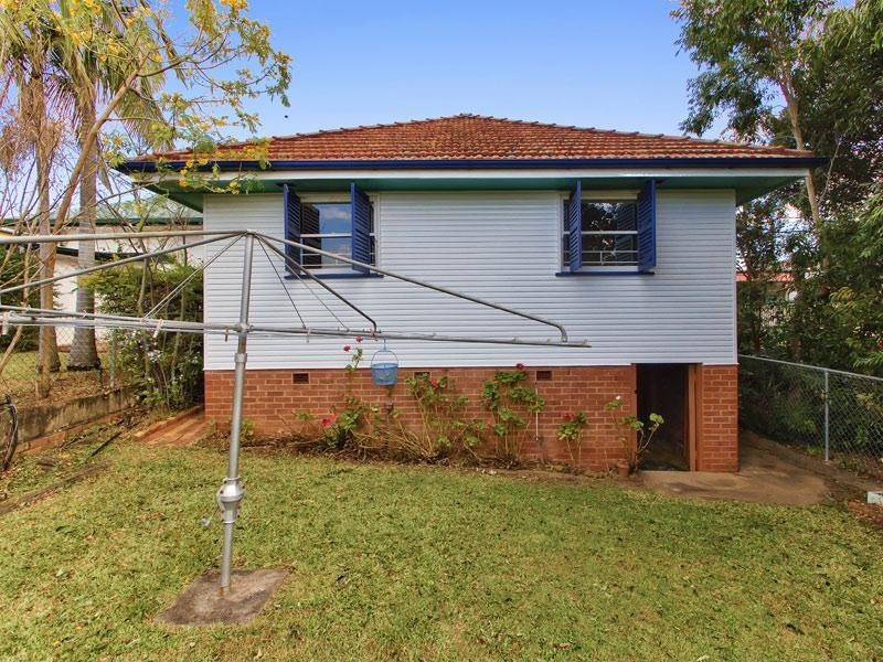 19 Baynes Street, Highgate Hill QLD 4101