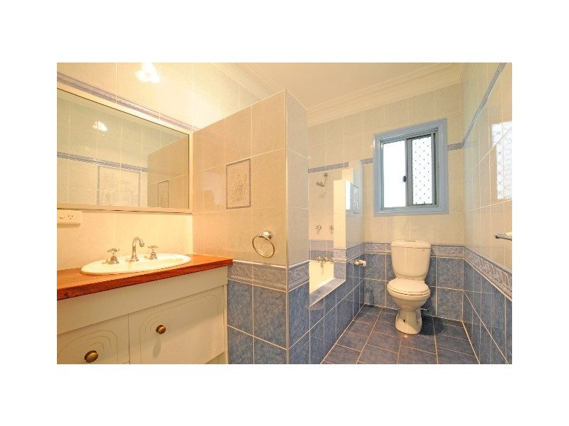 23 Burke Street, Coorparoo QLD 4151