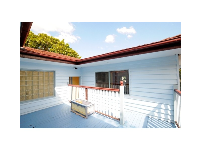 23 Burke Street, Coorparoo QLD 4151