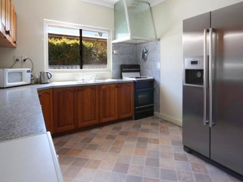 120 Junction Road, Morningside QLD 4170