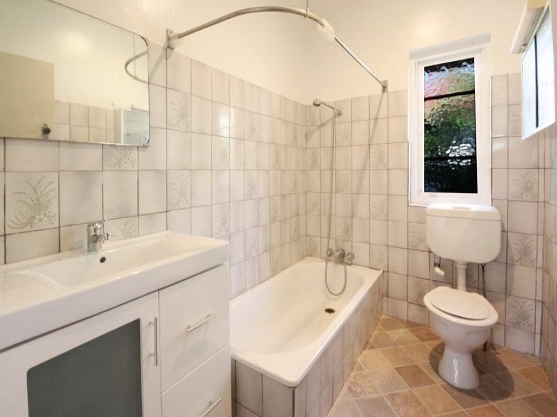 120 Junction Road, Morningside QLD 4170