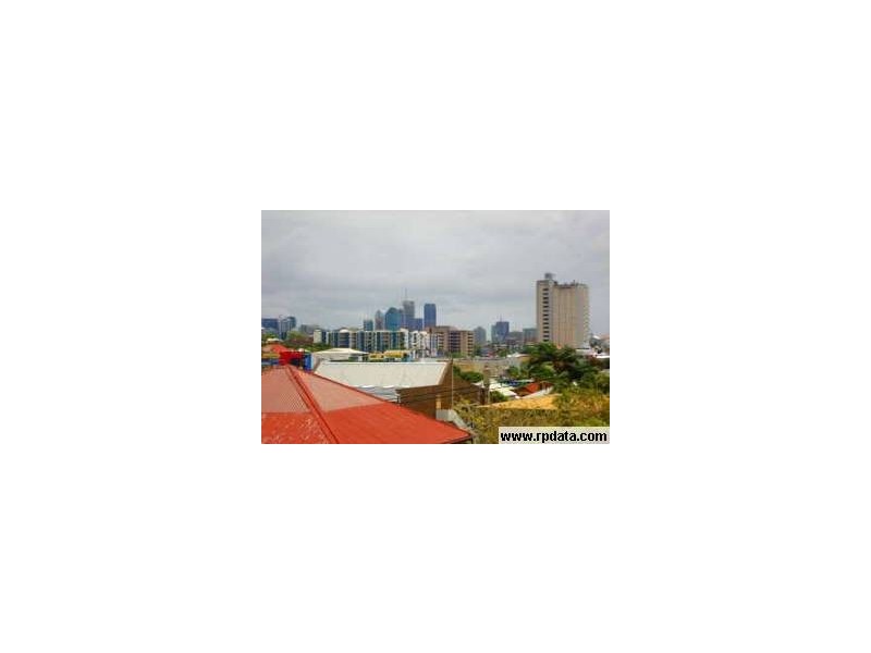 1/31-35 QUALTROUGH ST, Woolloongabba QLD 4102