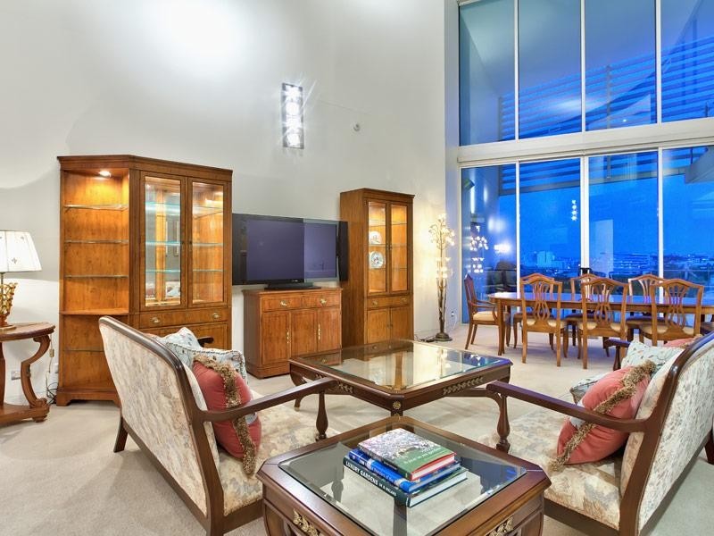 46/205 Coronation Drive, Milton QLD 4064