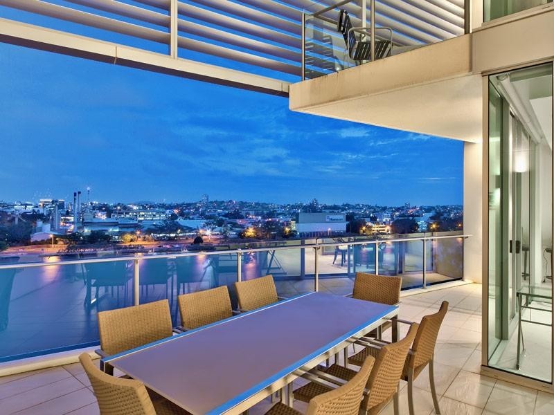 46/205 Coronation Drive, Milton QLD 4064