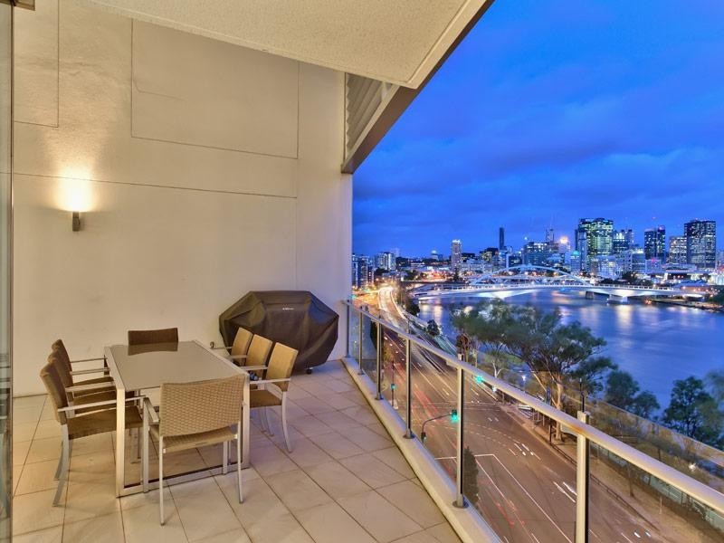 46/205 Coronation Drive, Milton QLD 4064