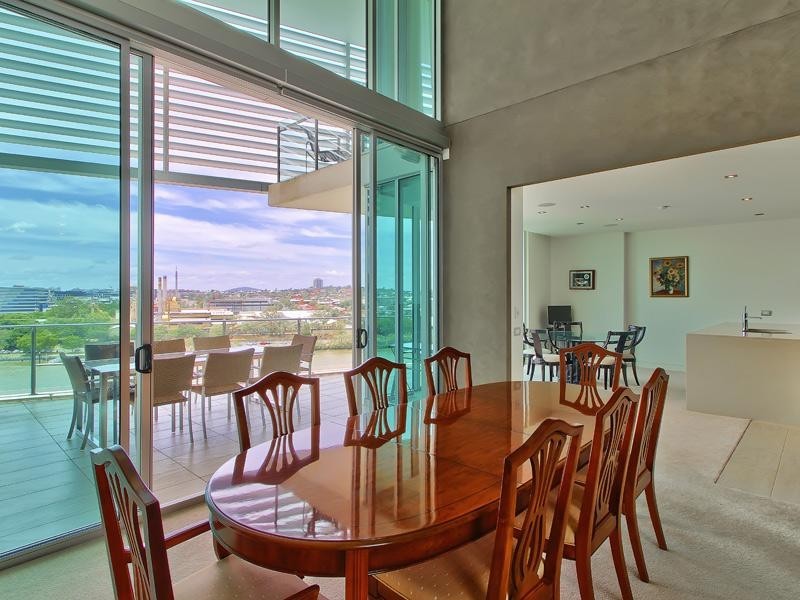 46/205 Coronation Drive, Milton QLD 4064