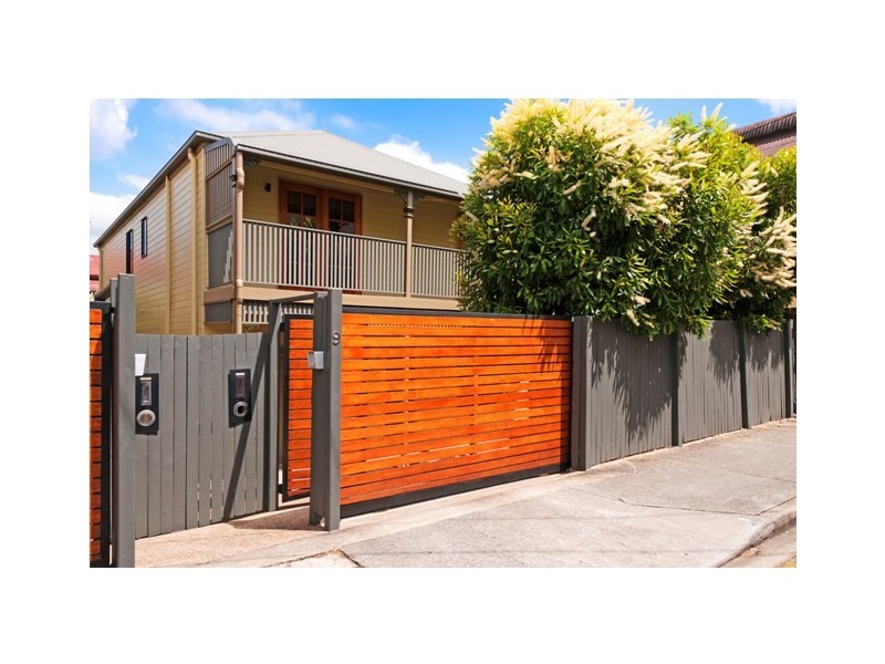 9 Paris St, West End QLD 4101