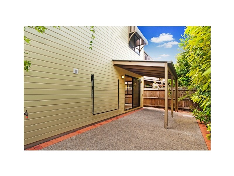 9 Paris St, West End QLD 4101