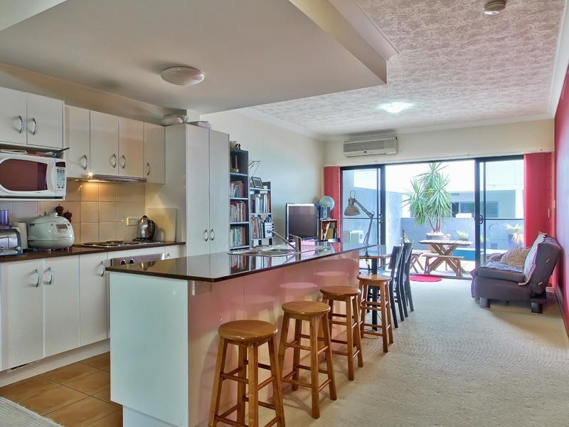 11/3 Heaslop Street, Woolloongabba QLD 4102