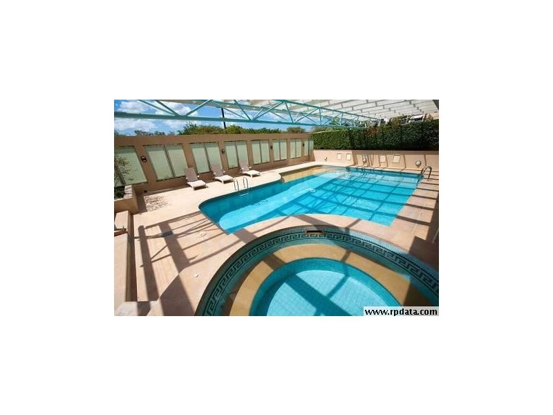 10 Lower River Terrace, South Bank QLD 4101