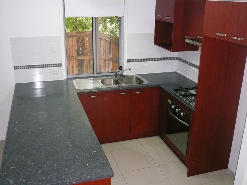 2/69 Koala Road, Moorooka QLD 4105