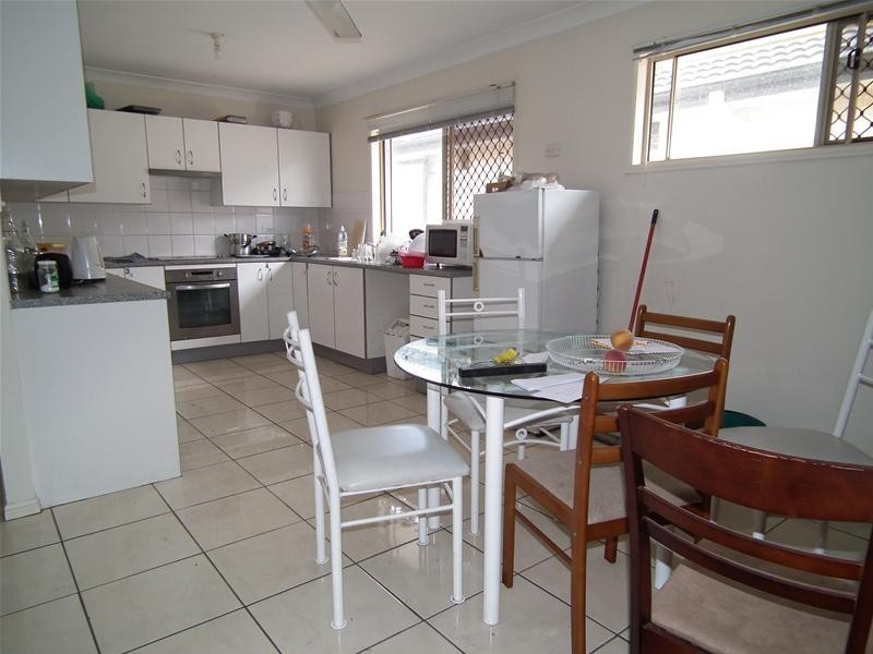 97 Sherwood Road, Rocklea QLD 4106