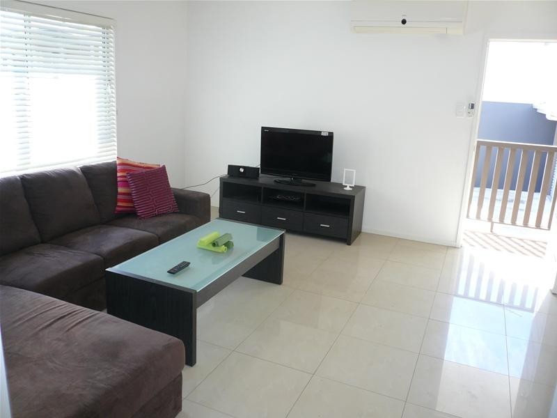 2/69 Koala Road, Moorooka QLD 4105