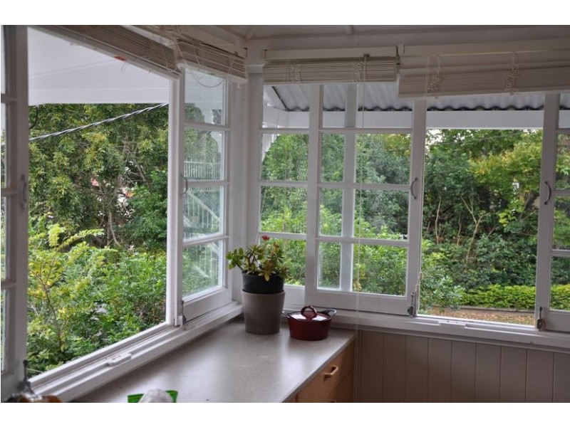 17 Palmeston Street, Annerley QLD 4103