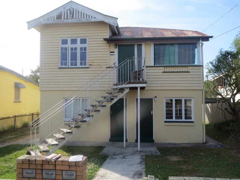 2/22 Vera Street, Greenslopes QLD 4120