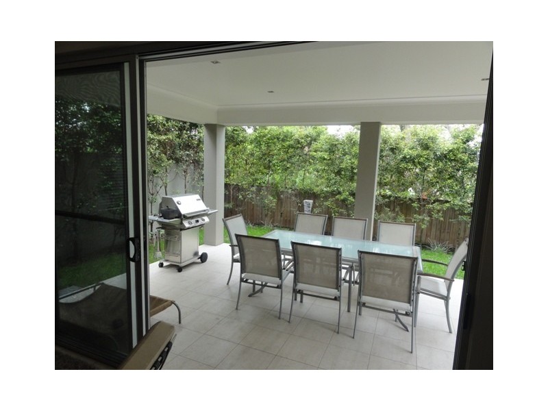 1 Lochaber Street, Dutton Park QLD 4102