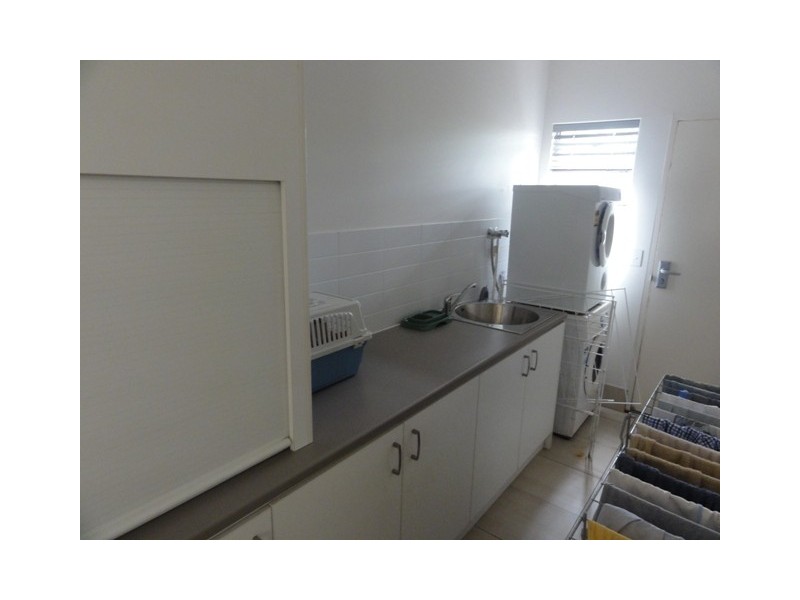 1 Lochaber Street, Dutton Park QLD 4102