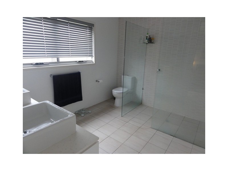 1 Lochaber Street, Dutton Park QLD 4102