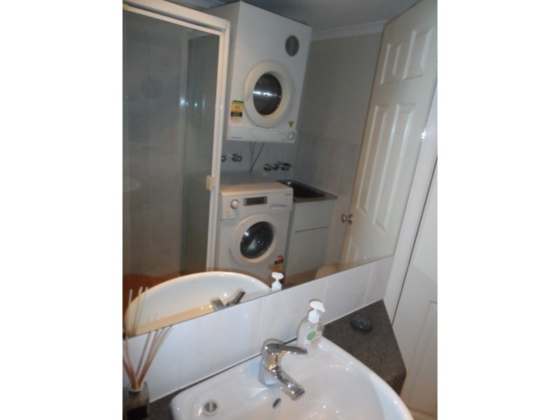 8/39 Edmondstone Street, South Brisbane QLD 4101