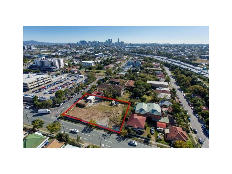 70 Carl Street, Woolloongabba QLD 4102