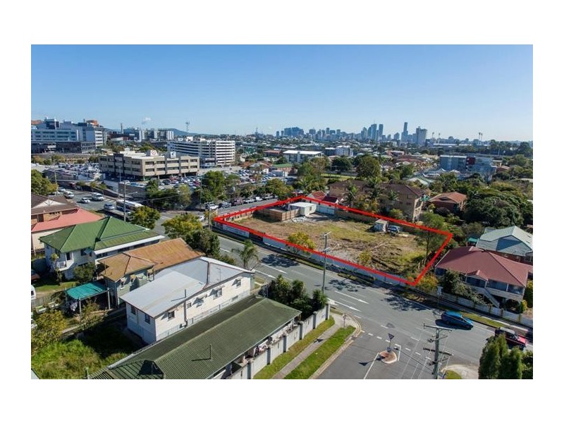 70 Carl Street, Woolloongabba QLD 4102
